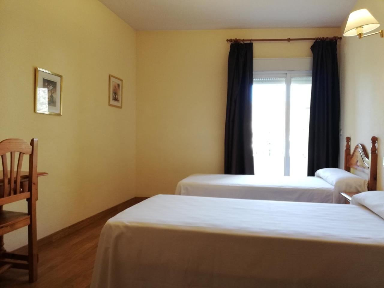 Hotel Labella Maria Pinos Genil Exteriér fotografie
