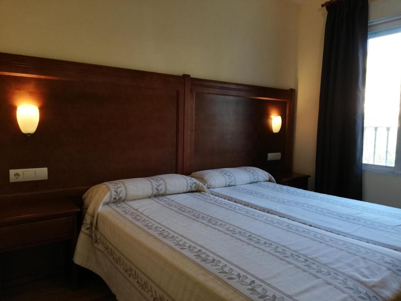 Hotel Labella Maria Pinos Genil Exteriér fotografie