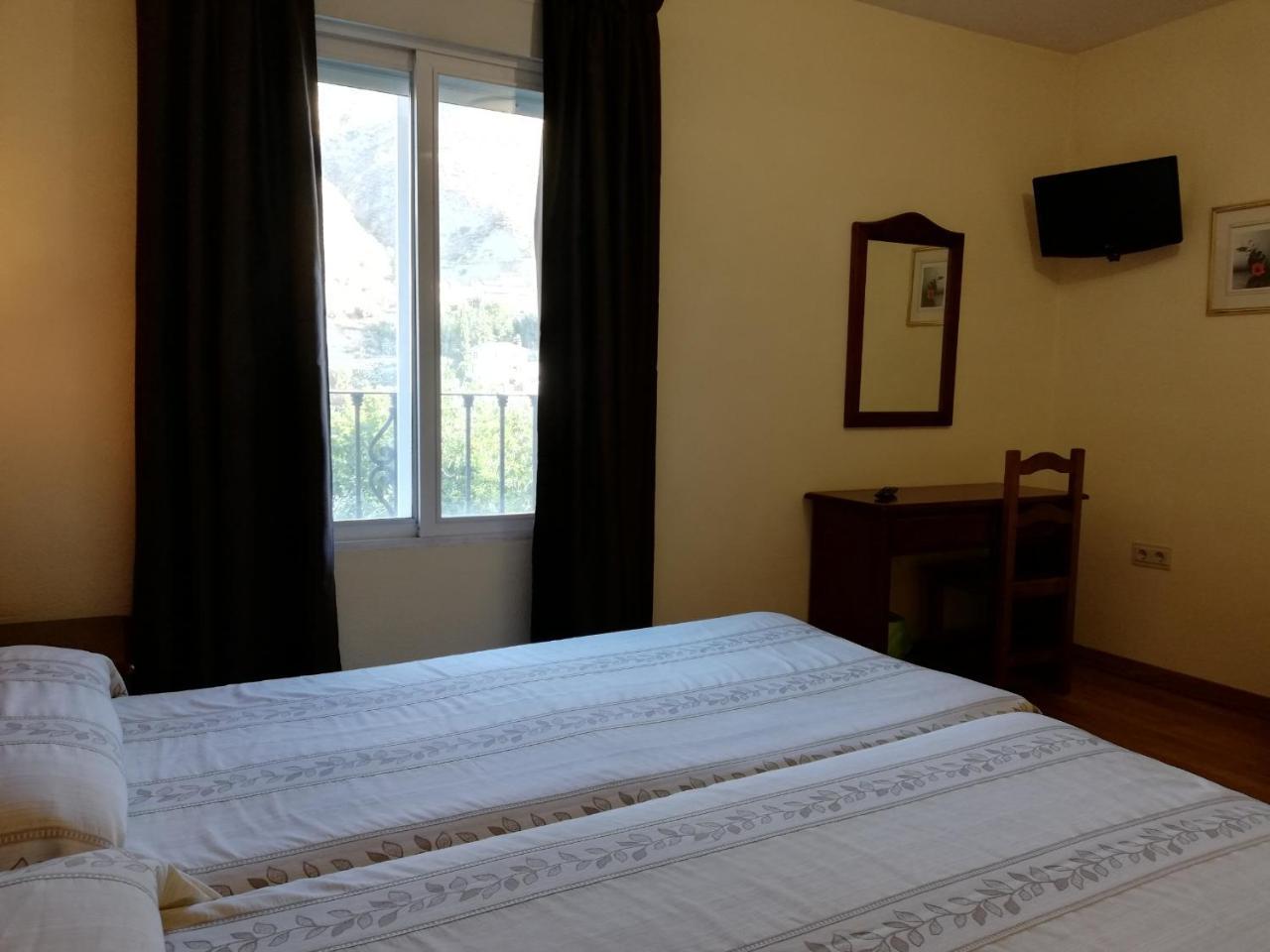 Hotel Labella Maria Pinos Genil Exteriér fotografie